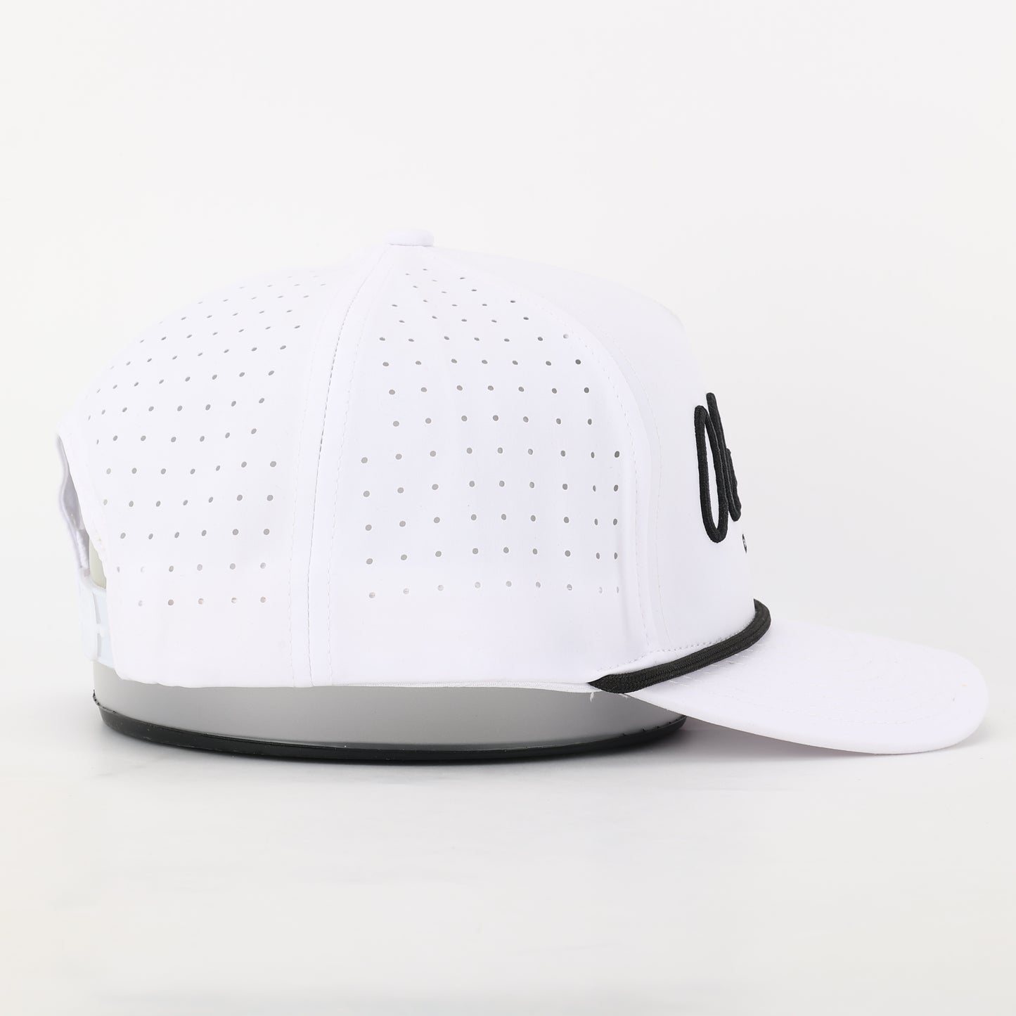 OLE BOY White Performance Golf Hat